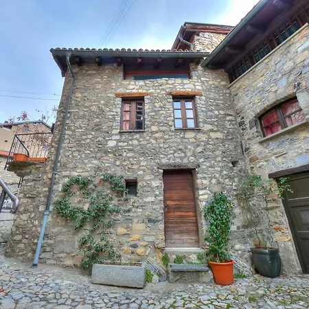Semesterbostad Rustico Romantico Bre - Happy Lugano